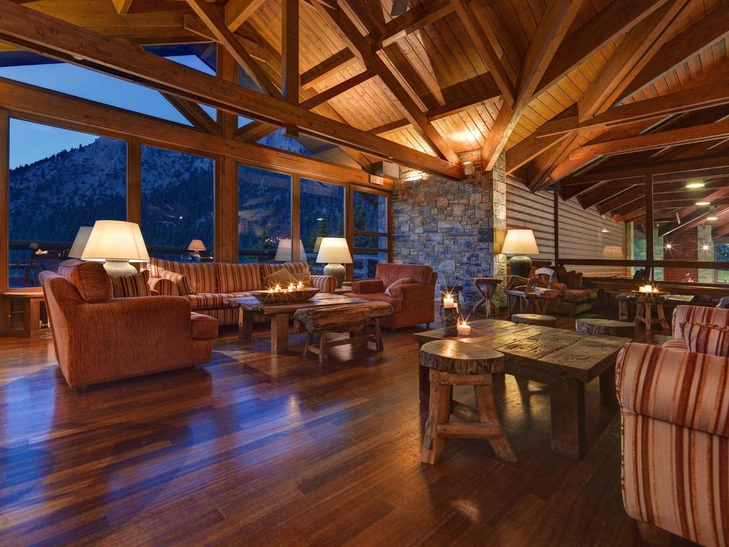 Elatos Resort & Health Club Eptálofos Екстериор снимка