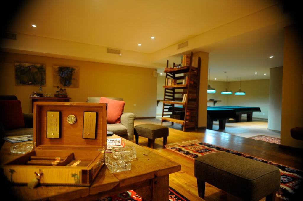 Elatos Resort & Health Club Eptálofos Екстериор снимка