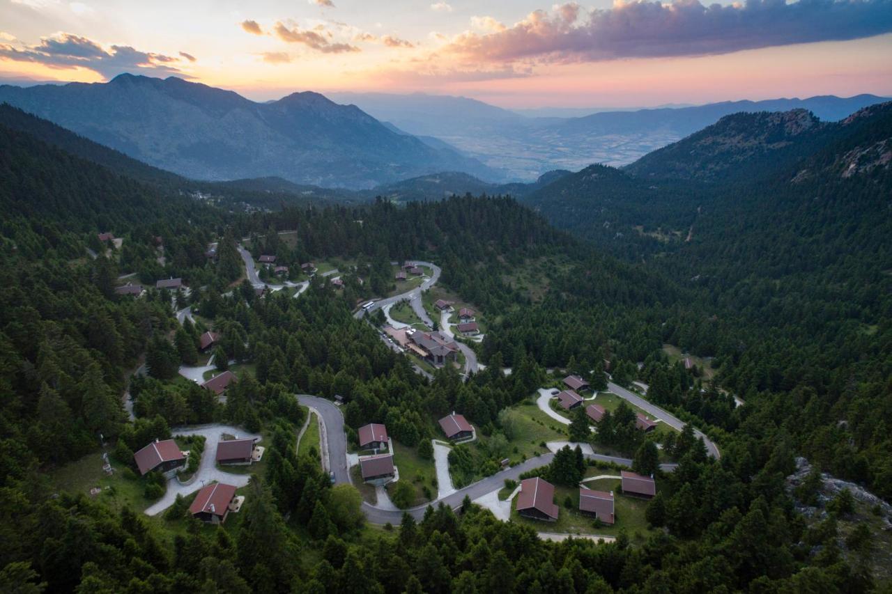Elatos Resort & Health Club Eptálofos Екстериор снимка