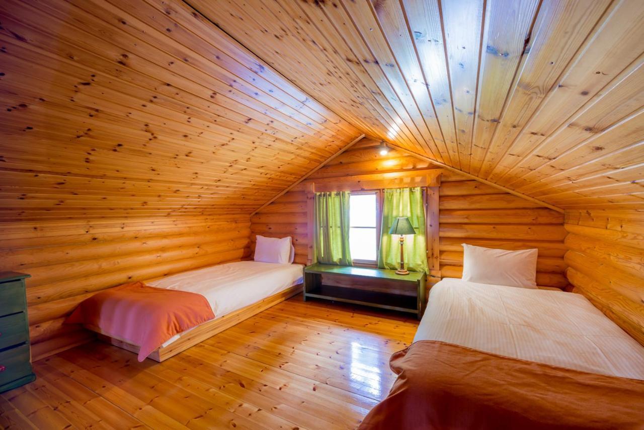 Elatos Resort & Health Club Eptálofos Екстериор снимка